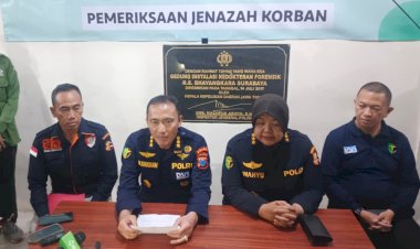 Tim-DVI-Polda-Jatim-Berhasil-Identifikasi-3-Jenazah-Korban-Robohnya-Bangunan-Ponpes-Al-Khoziny